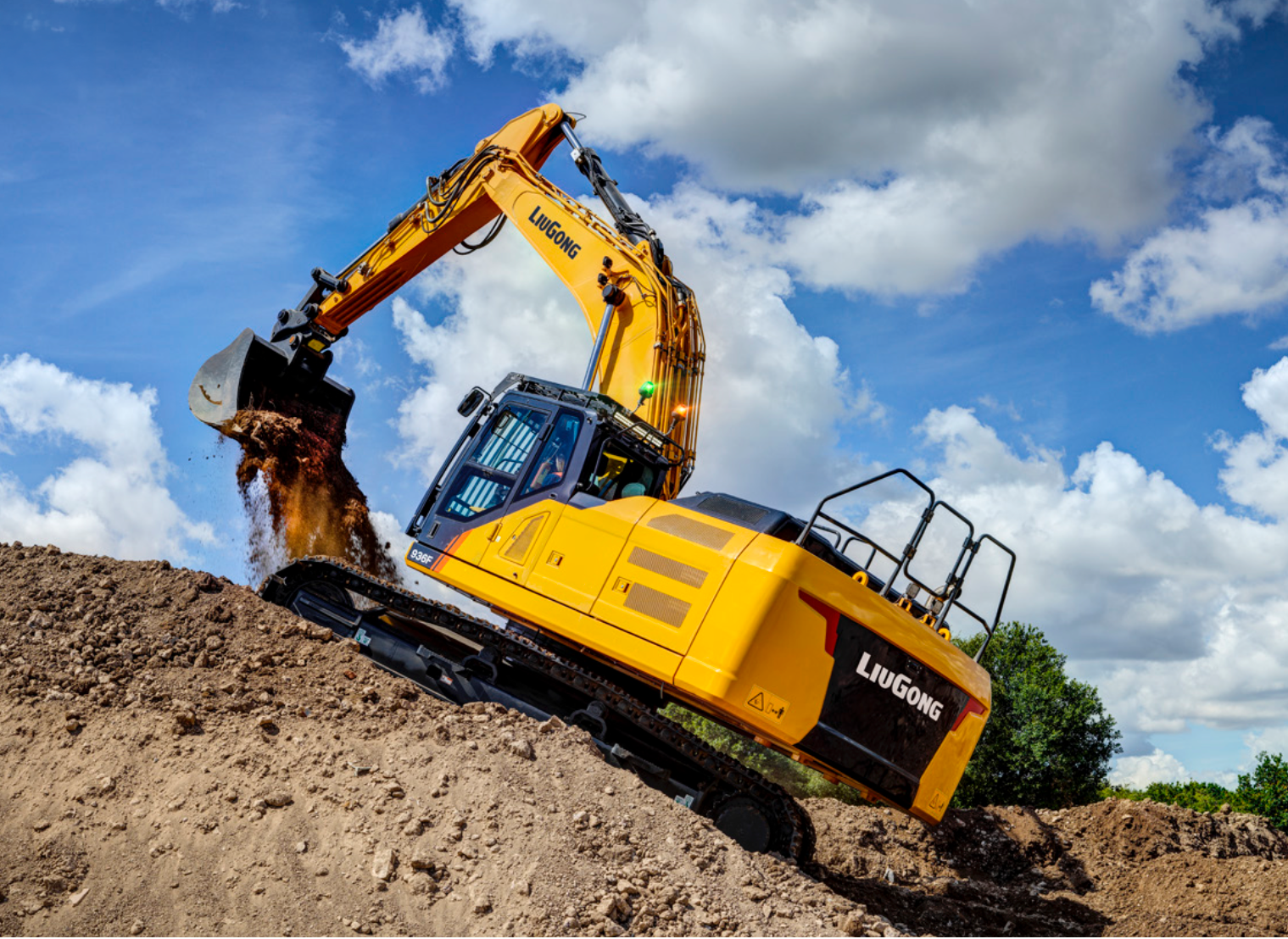 933F Excavator